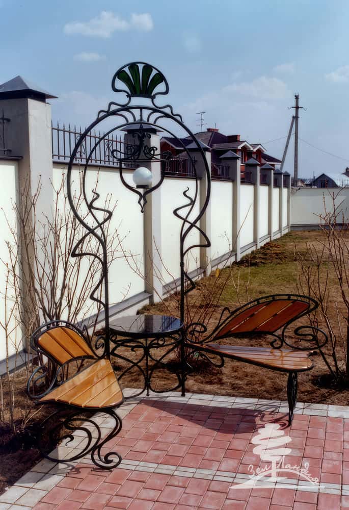 Художественная ковка. Садовая мебель. Скамейка.