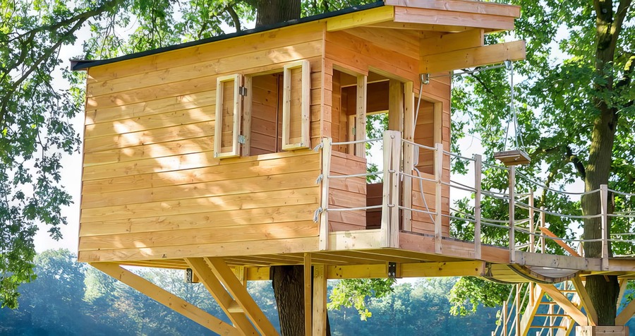 Строительство игровых домиков и шалашей на дереве